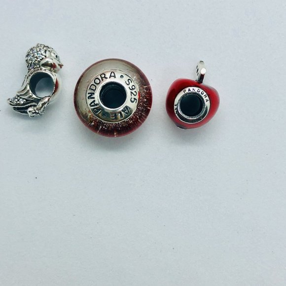 PANDORA Disney Snow White Murano, Apple & Owl Set - Picture 6 of 8